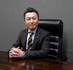 代表取締役社長 山本 英治