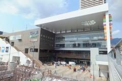 800px-Mikage_Classe_2014-3-9_No,1