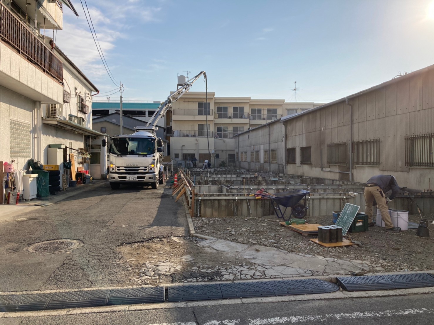 東大阪11 土間・立上りコン-12