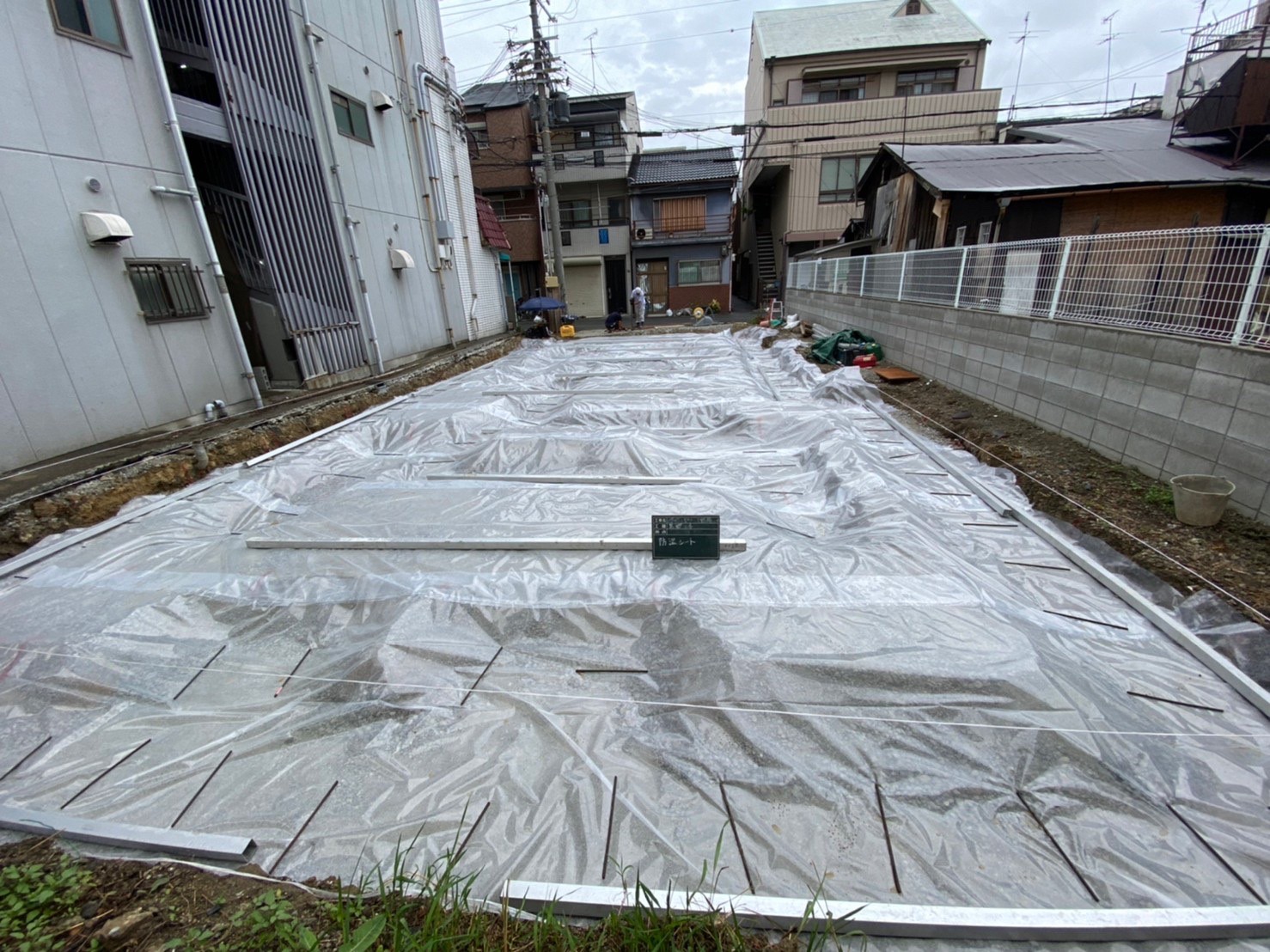 生野区鶴橋 砕石転圧・捨てコン・配筋-5