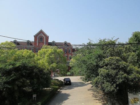 ヤ_山里小学校