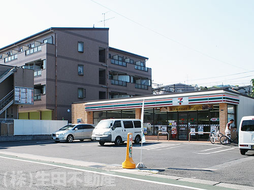 セブン-イレブン川崎栗谷3丁目店
