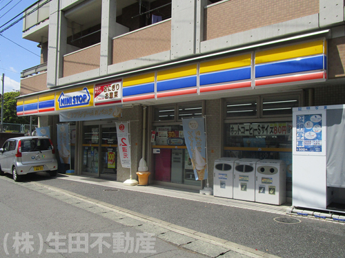コンビニ_ミニストップ 生田駅南口店