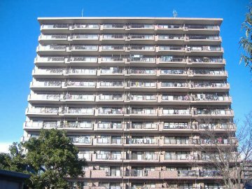 ヴェルシティ古河四番館 外観