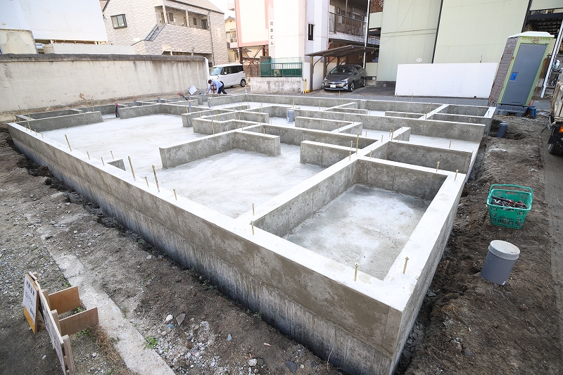 吉塚8 基礎完成-3