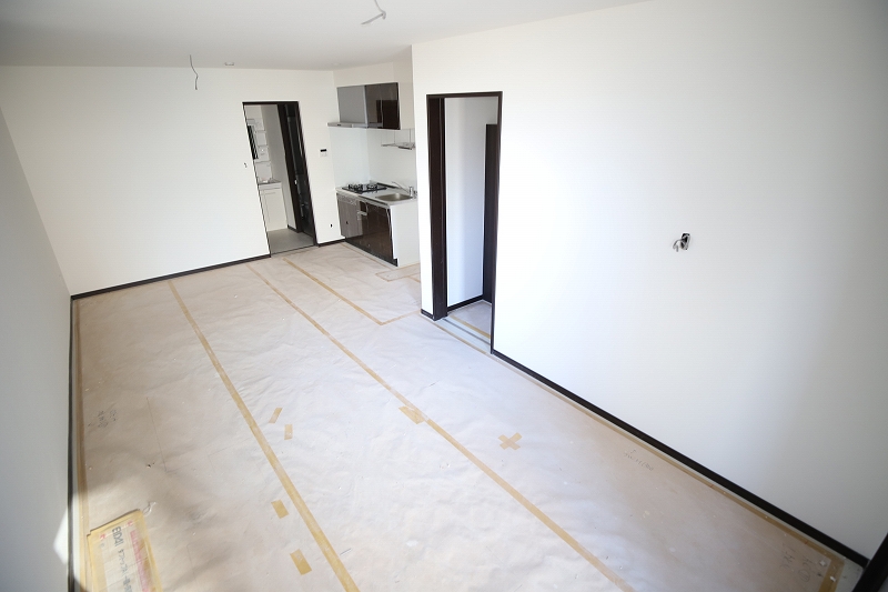 箱崎11 建具・玄関アプローチ-11