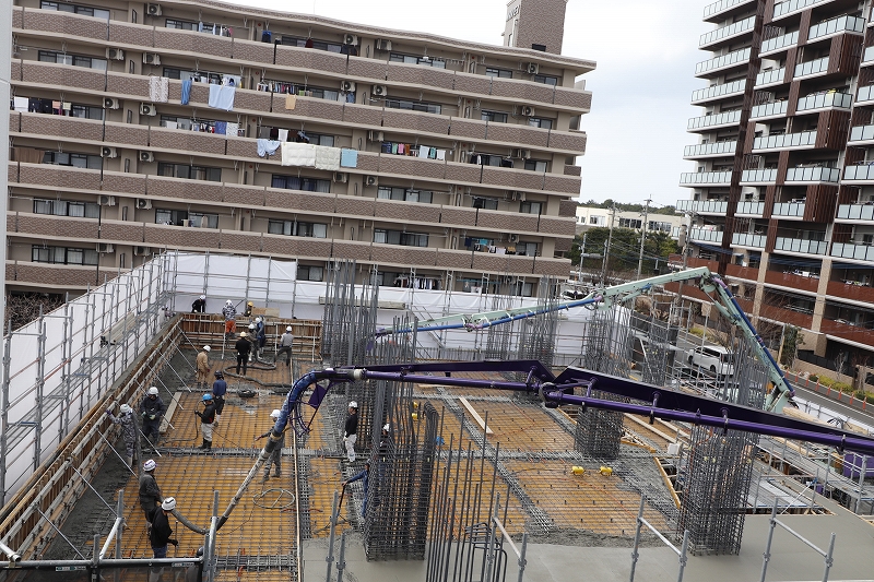 本社ビル建替え工事 1階生コン打設-2