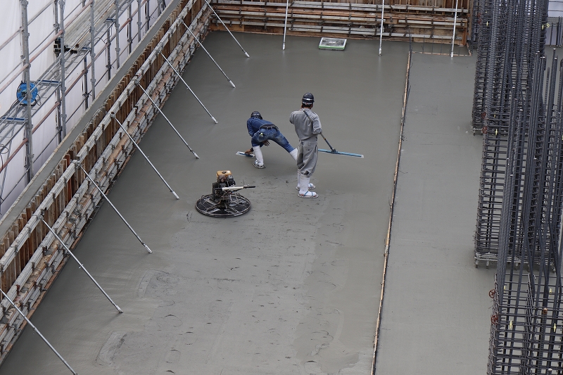 本社ビル建替え工事 1階生コン打設-12
