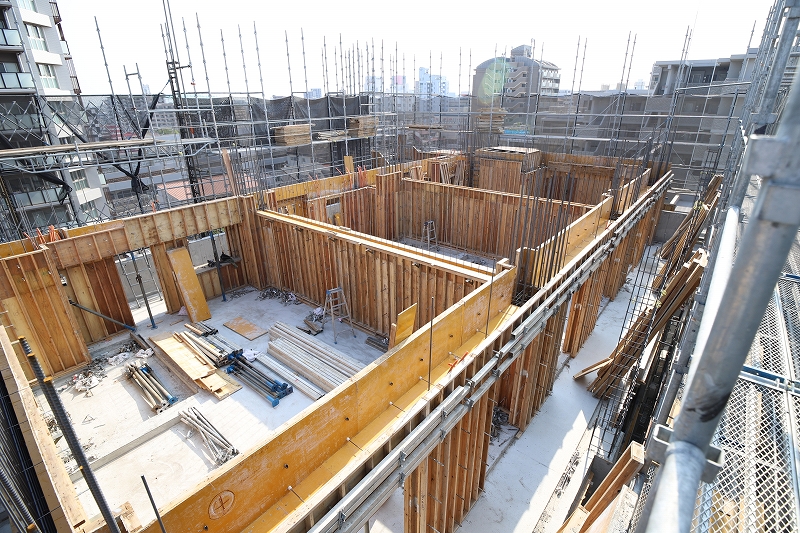 本社ビル建替え 7階生コン打設-1