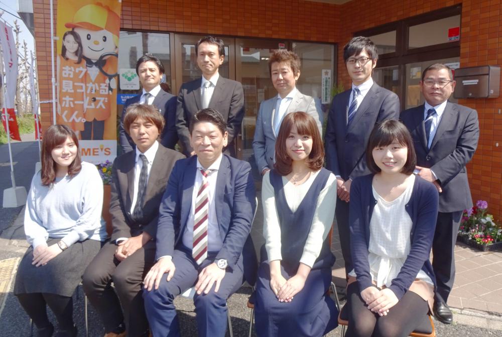 中川店全スタッフ写真