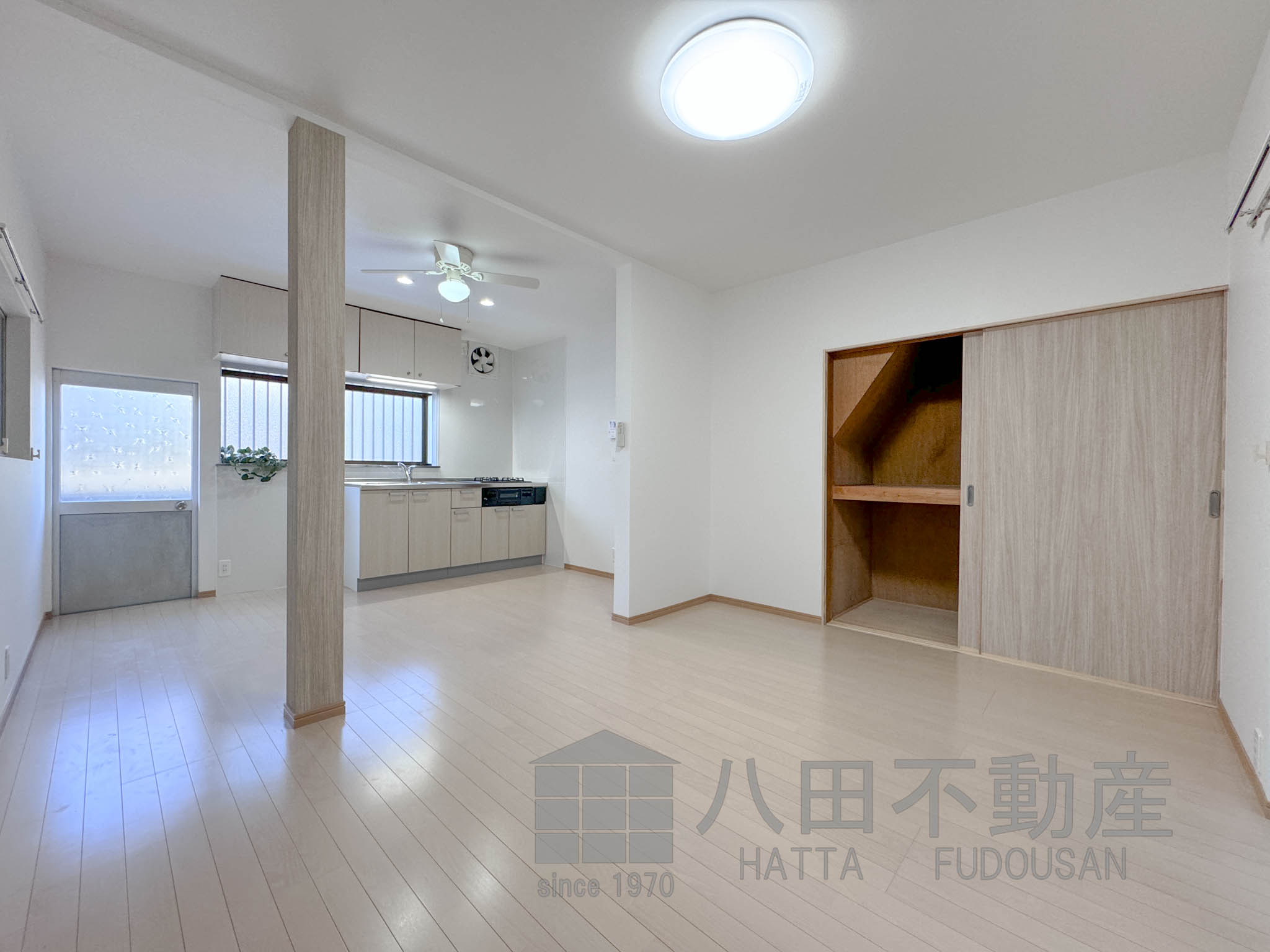 3LDK　３冊おまとめ Single-Story Hill Country House Plan with Clustered Bedrooms