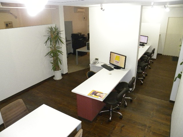 株式会社アンティ　社内