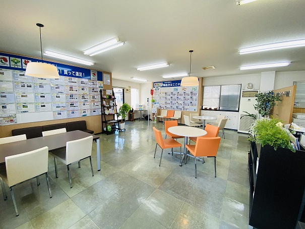 矢巾店内2