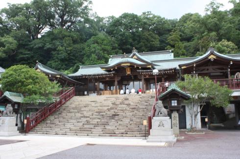 諏訪神社本殿