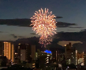 花火で元気 彡 万代不動産 宮崎市 都城市の不動産の賃貸 売買 管理のことなら万代不動産へ 花火で元気 彡 万代不動産 宮崎市 都城市の不動産の賃貸 売買 管理のことなら万代不動産へ