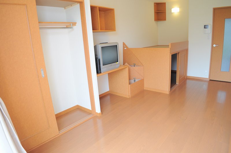 レオパレス】家具家電付き♪静かな住宅街にあるので、落ち着いて レオパレス】家具家電付き♪静かな住宅街にあるので、落ち着いて