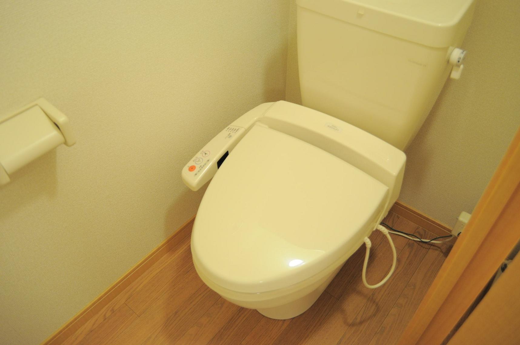 レオパレス】築浅の家具家電付き物件です♪最寄り駅まで徒歩6分