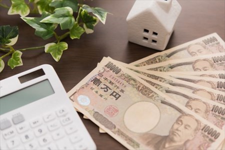 新築一戸建てを購入するための費用と電卓
