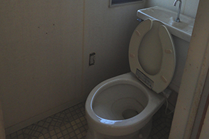lavatory01_b1