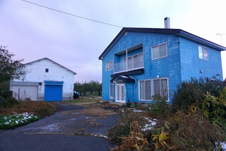 ☆新着 中古住宅情報☆ 鶴田町妙堂崎掛元 畑が隣接する中古住宅です