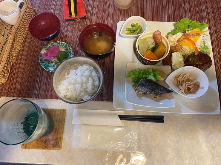 まぁまランチ ランチ】カラーズM 株式会社アーチ不動産 | 都城市、三股町の
