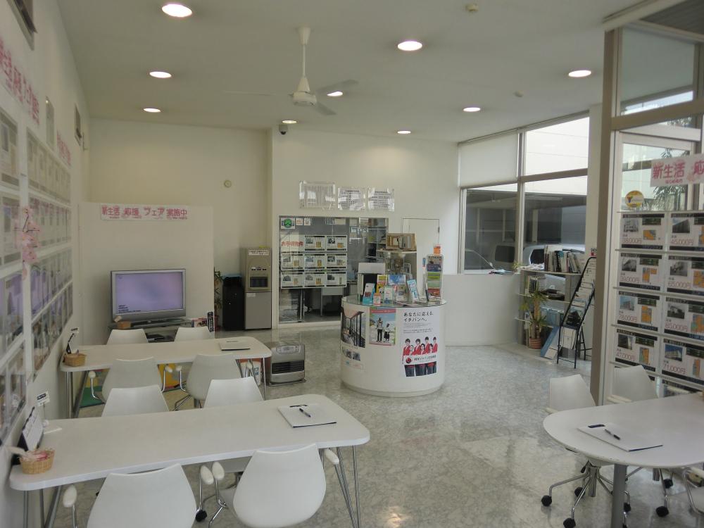 生駒支店内観3