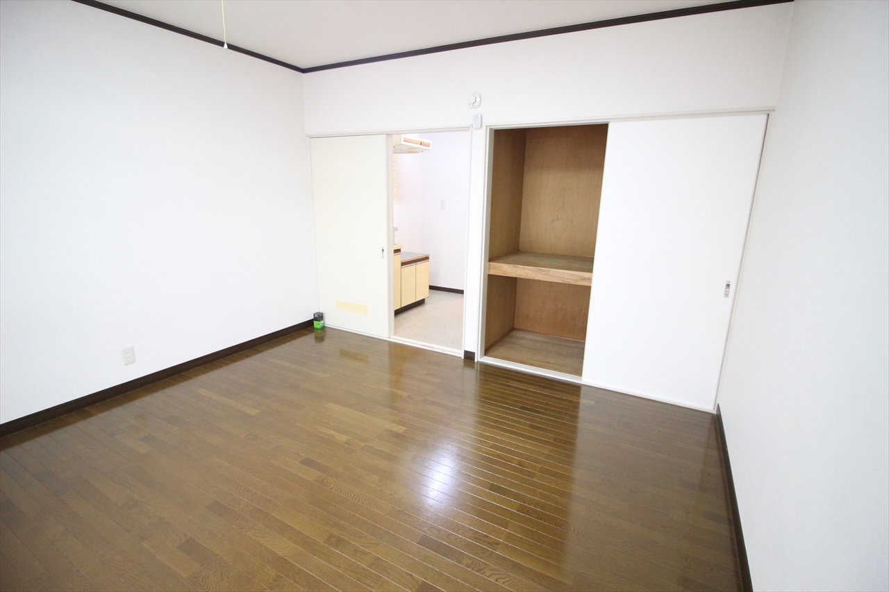 シャレオC洋室　IMG_5981_R