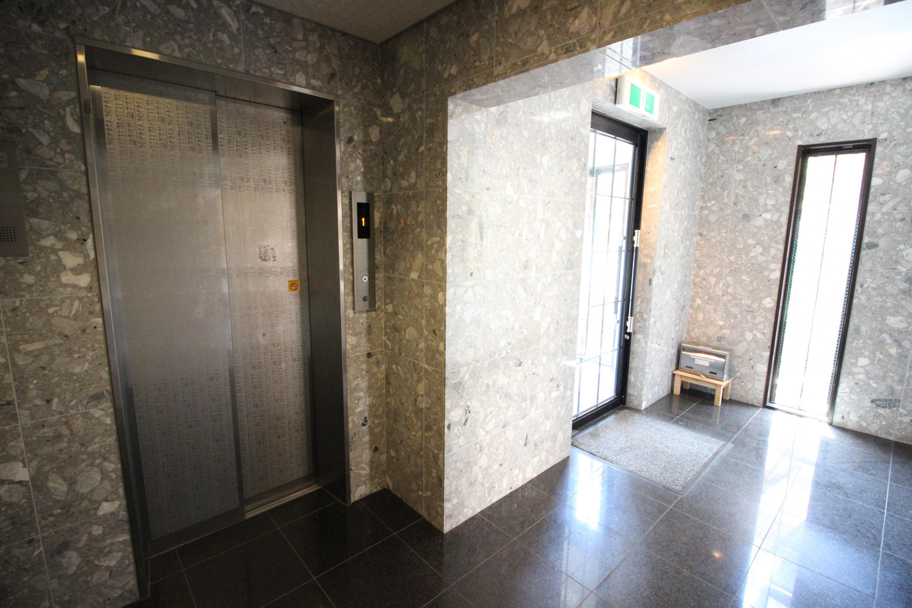 エレベーター付きのマンション 合格前予約が始まりました 広島大学学生専用アパート 学生マンションサイト センチュリー21アミックス広大前店